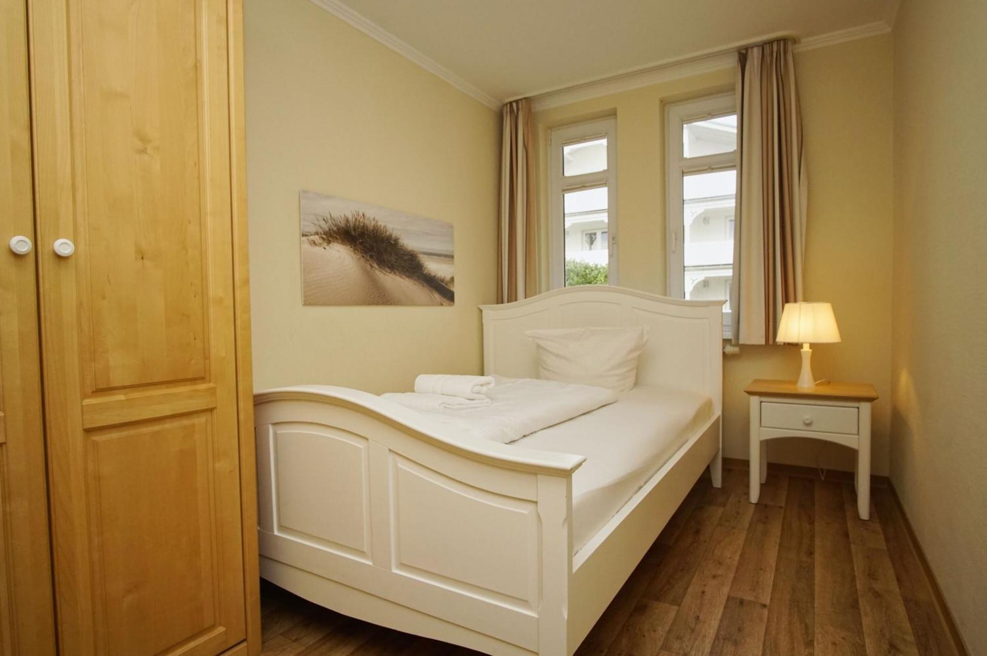 Mit Meerblick Und Balkon, Gratis Nutzung Vom Ahoi Erlebnisbad Und Sauna In Sellin - Meeresblick Fewo 38 Goehren  Exterior foto
