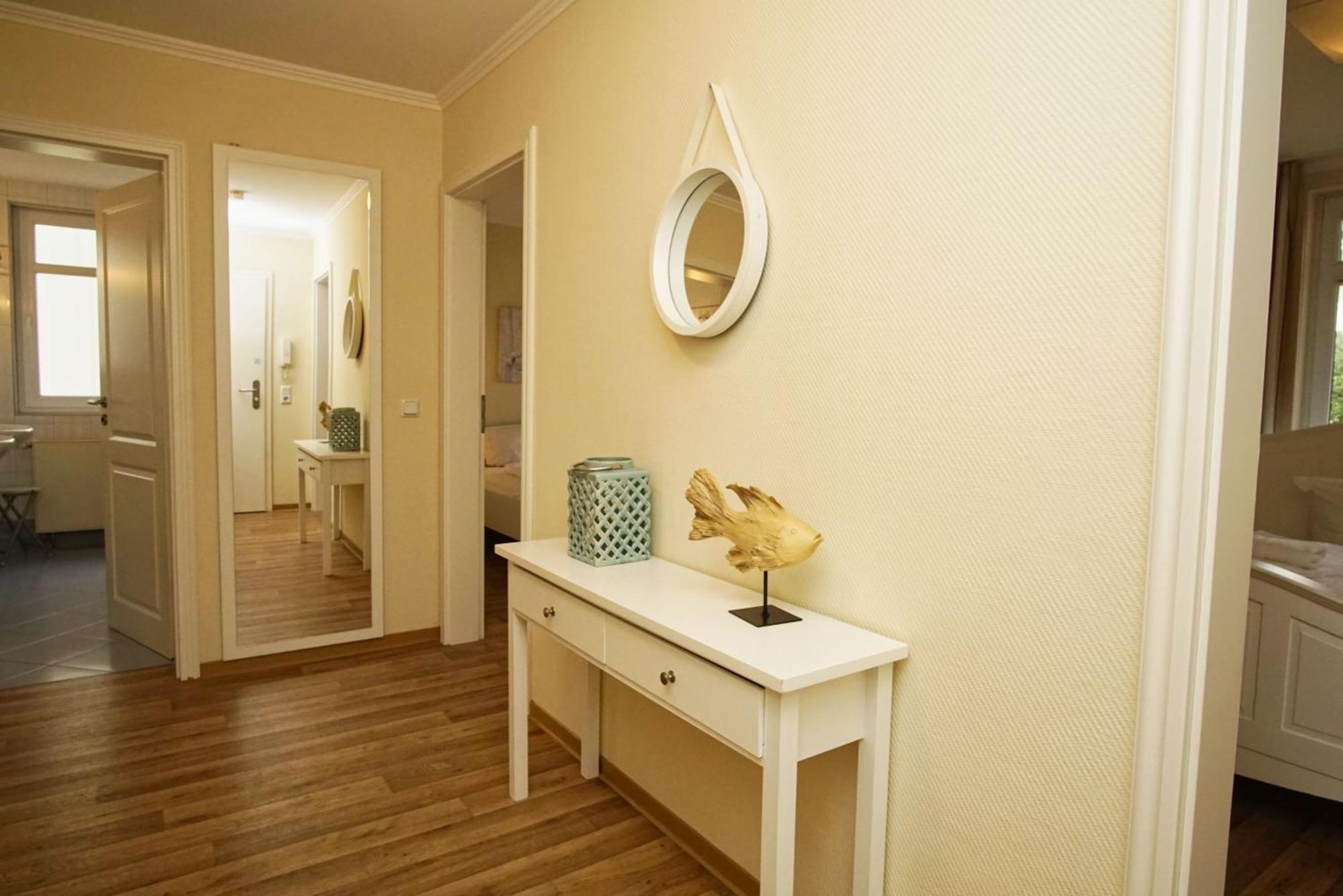 Mit Meerblick Und Balkon, Gratis Nutzung Vom Ahoi Erlebnisbad Und Sauna In Sellin - Meeresblick Fewo 38 Goehren  Exterior foto